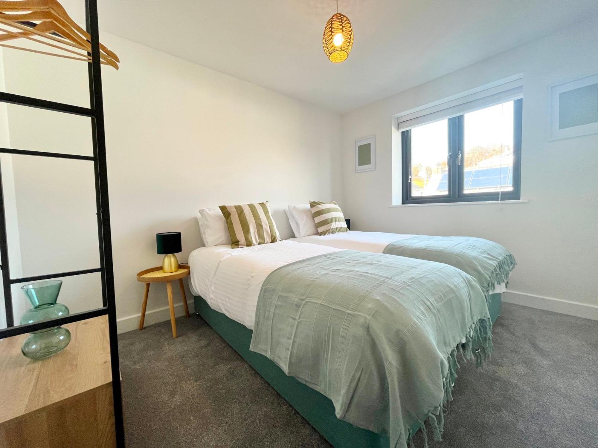 Exceptional 3 Bedroom Home In Penzance~New~Seaside Esterno foto